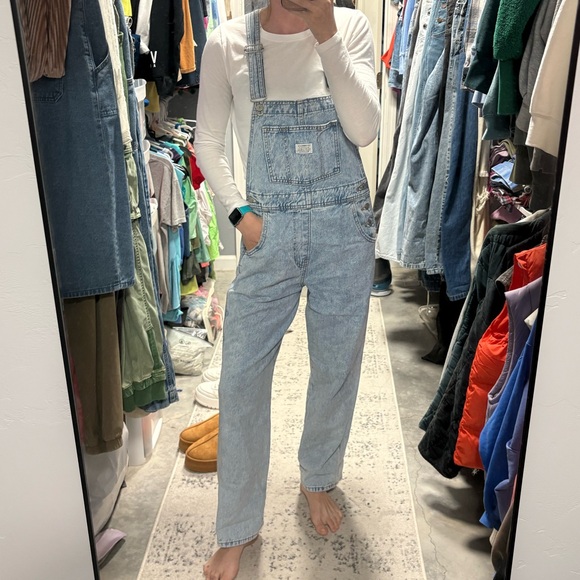 Levi’s Vintage Denim Overalls Light Blue - Picture 8 of 10